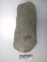 藏品(大型舌刃打製石斧)的圖片